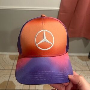 Mercedes Hat